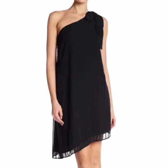 Cece Adela One Shoulder Shift Dress - Picture 1 of 9